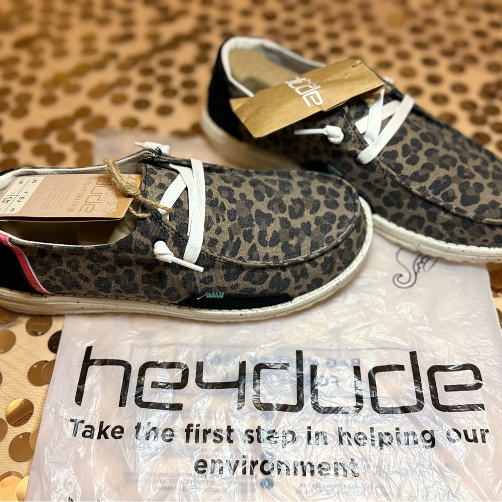 Women’s Jungle Brown~ Leopord “Wendy” Hey Dudes - Picture 5 of 11